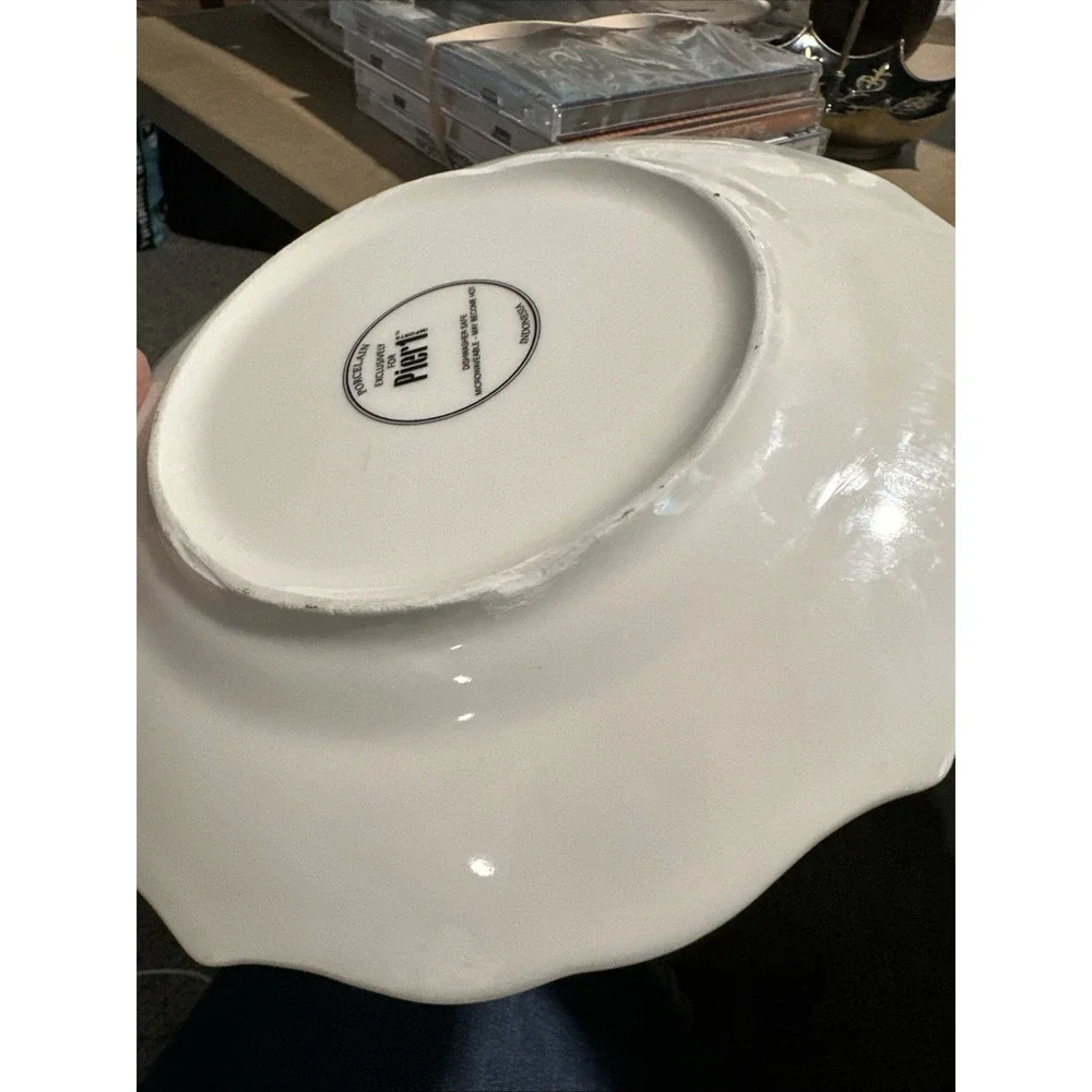 Set of 4 Pier One 8.5 Plates Bright Floral Discontinued Scalloped Rim